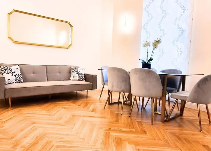 Beautiful San Pietro Apartment